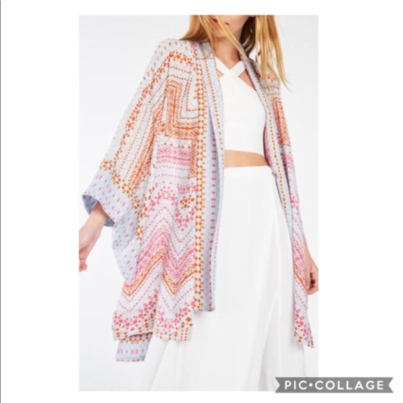 Top Poncho Manches Kimono BCBG Maxazria - Taille S - Gris - Tricoté à Grosses Mailles - Très Bon état